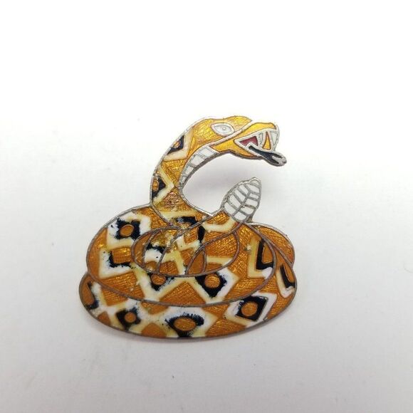 Vintage Diamond Back Rattle Snake Enamel Pin, Retro Brooch, Estate - Picture 2 of 5